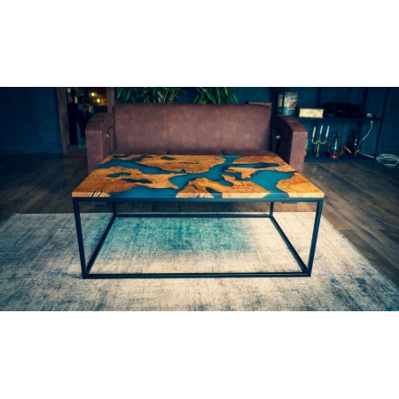 Журнальный столик из дерева и эпоксидной смолы А-19